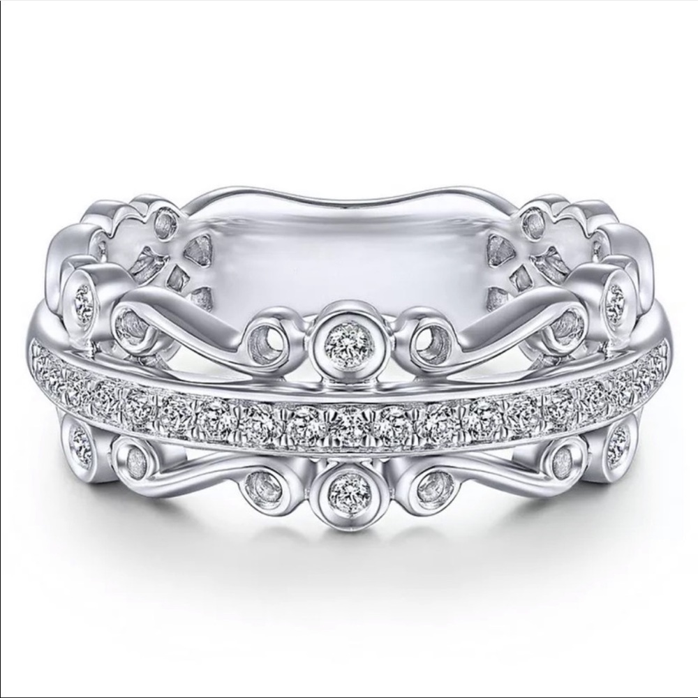 New Women’s 925 Silver Beautiful Sapphire Ring